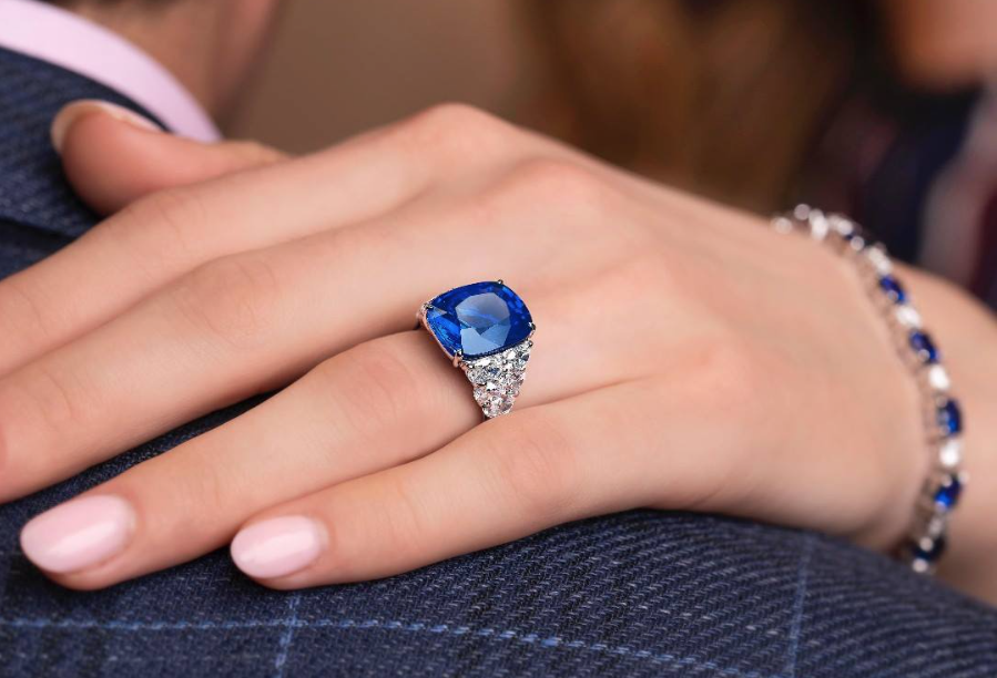 olored gemstone, engagement rings