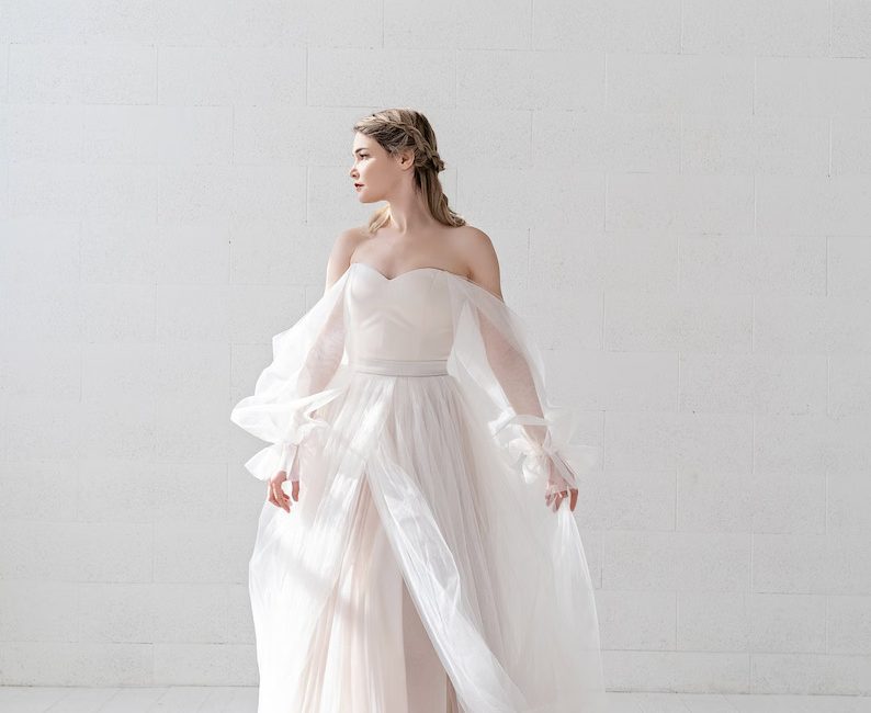 tulle wedding gown, Stunning Wedding Dress Fabrics & Materials