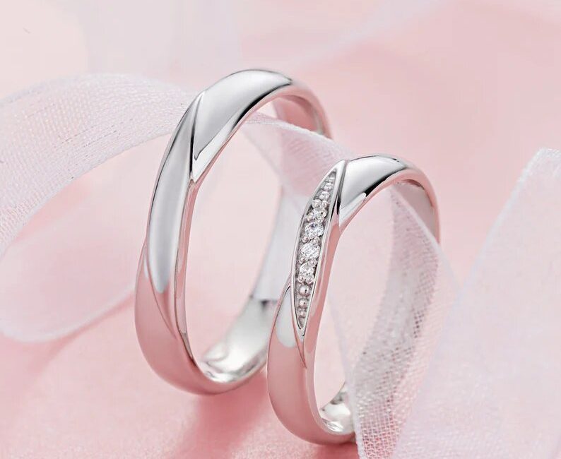 Wedding Bands For His & Hers
