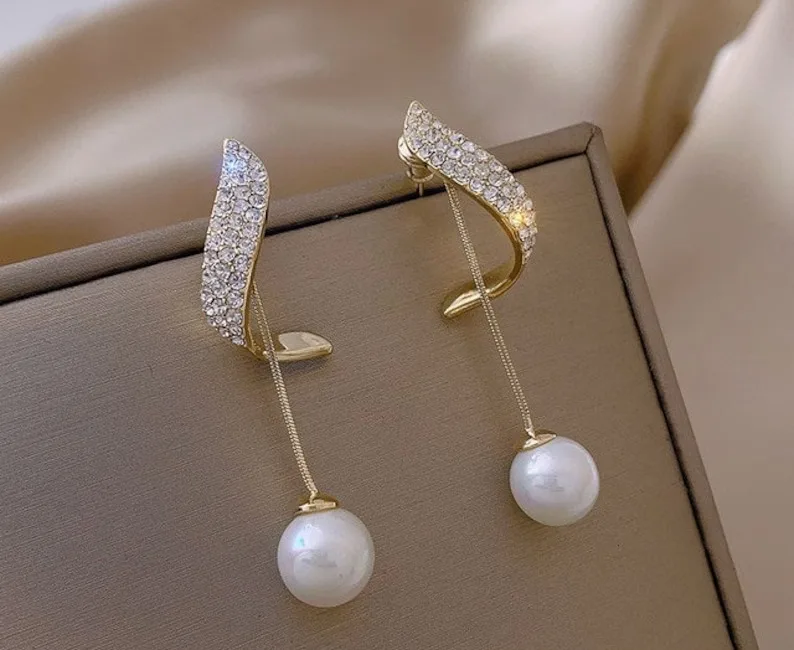 Pearl Vintage-inspired earrings