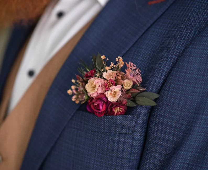 groom boutonnieres