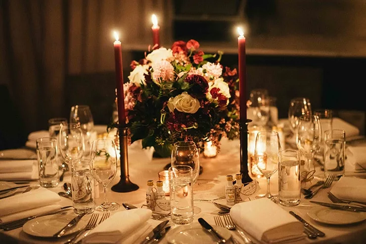 10 Elegant and Simple Wedding Table Decorations