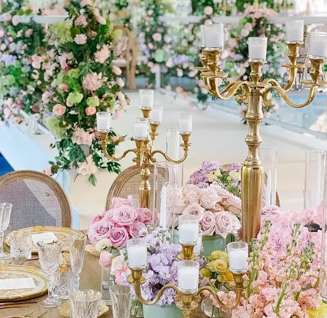 10 Elegant and Simple Wedding Table Decorations