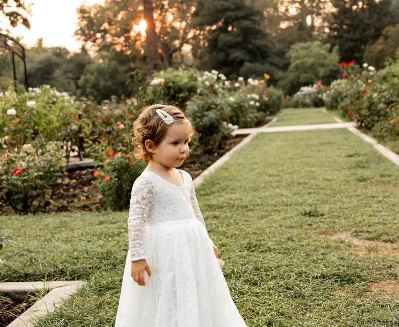 white flower girl dresses